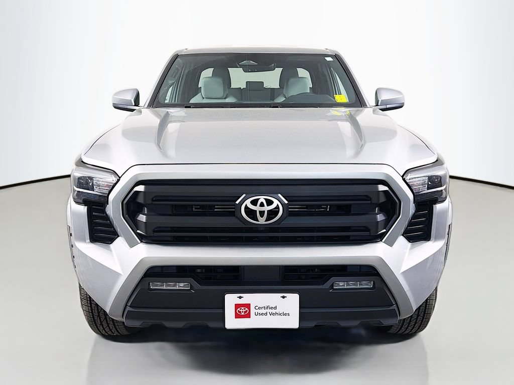 Used 2024 Toyota Tacoma SR5 AWD/4WD image 2