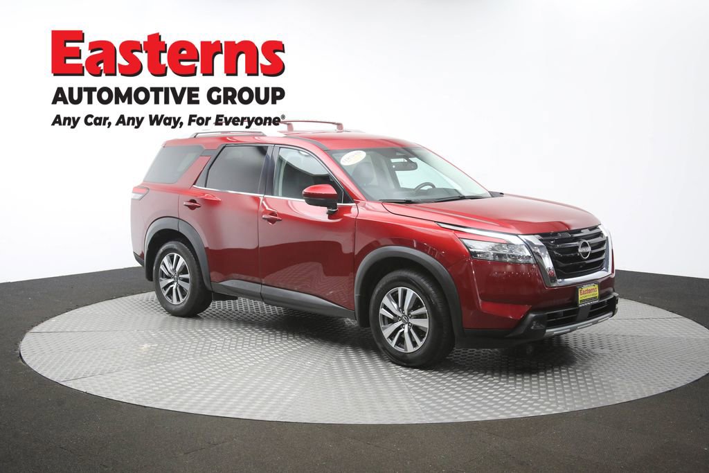 Used 2022 Nissan Pathfinder SL AWD/4WD image 48