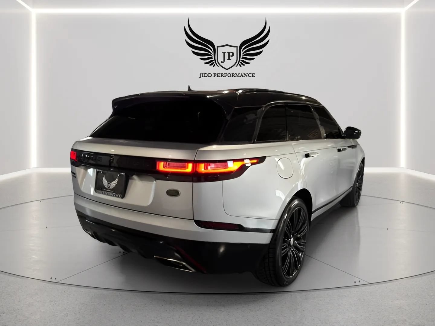 Used 2019 Land Rover Range Rover Velar R-Dynamic HSE AWD/4WD image 7
