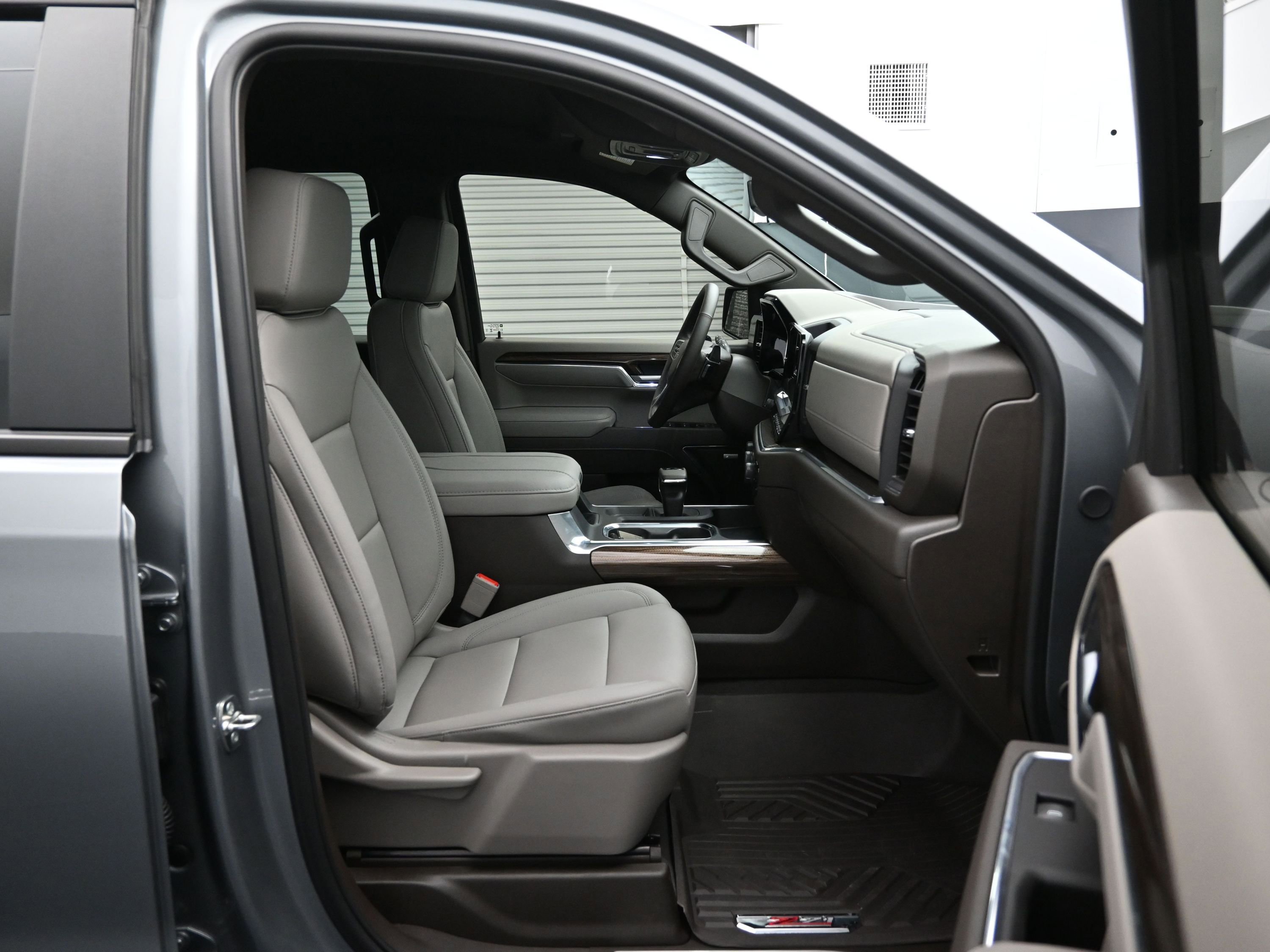 Used 2026 Chevrolet Silverado 1500 LT Trail Boss w/ Safety Package image 13