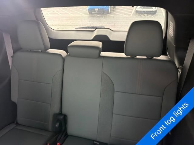 Used 2024 GMC Acadia AT4 w/ Luxury Package AWD/4WD image 14