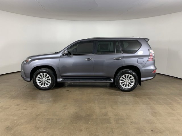 Used 2023 Lexus GX 460 Premium w/ Premium Package image 18