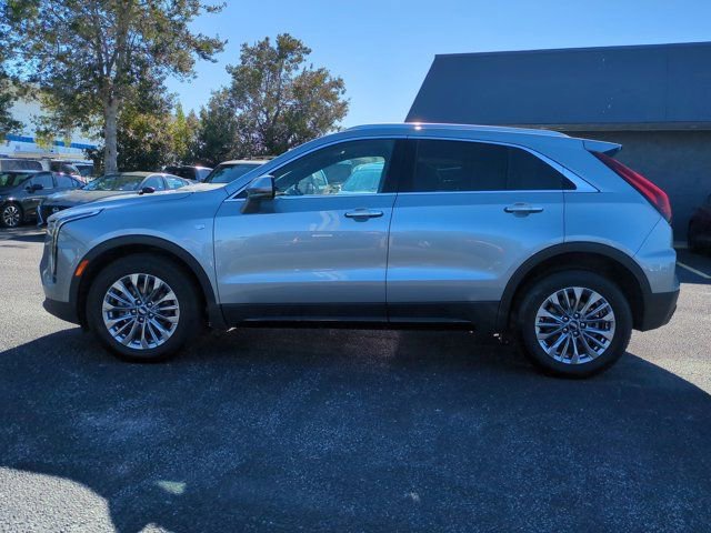 Used 2024 Cadillac XT4 Premium Luxury FWD image 8