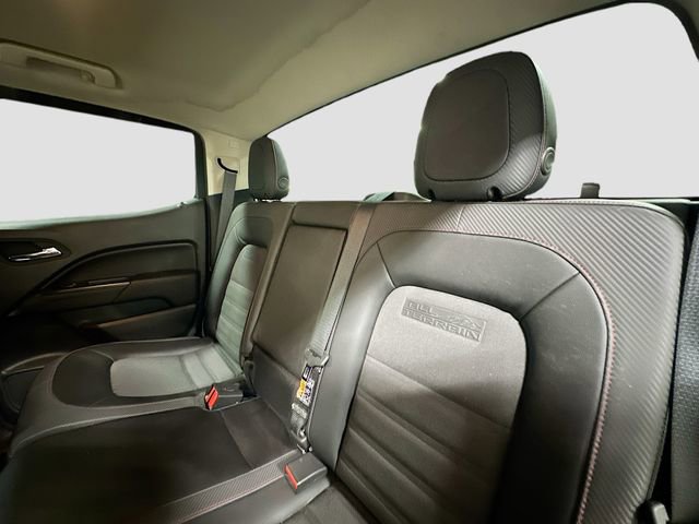 Used 2015 GMC Canyon SLE w/ All-Terrain Package image 26