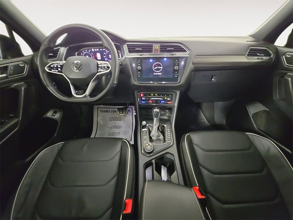 Used 2022 Volkswagen Tiguan SEL R-Line image 10