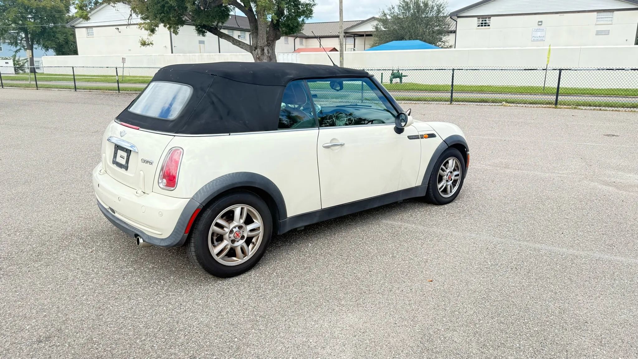 Used 2007 MINI Cooper Convertible FWD image 6