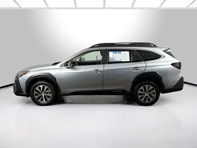Used 2024 Subaru Outback Premium image 2