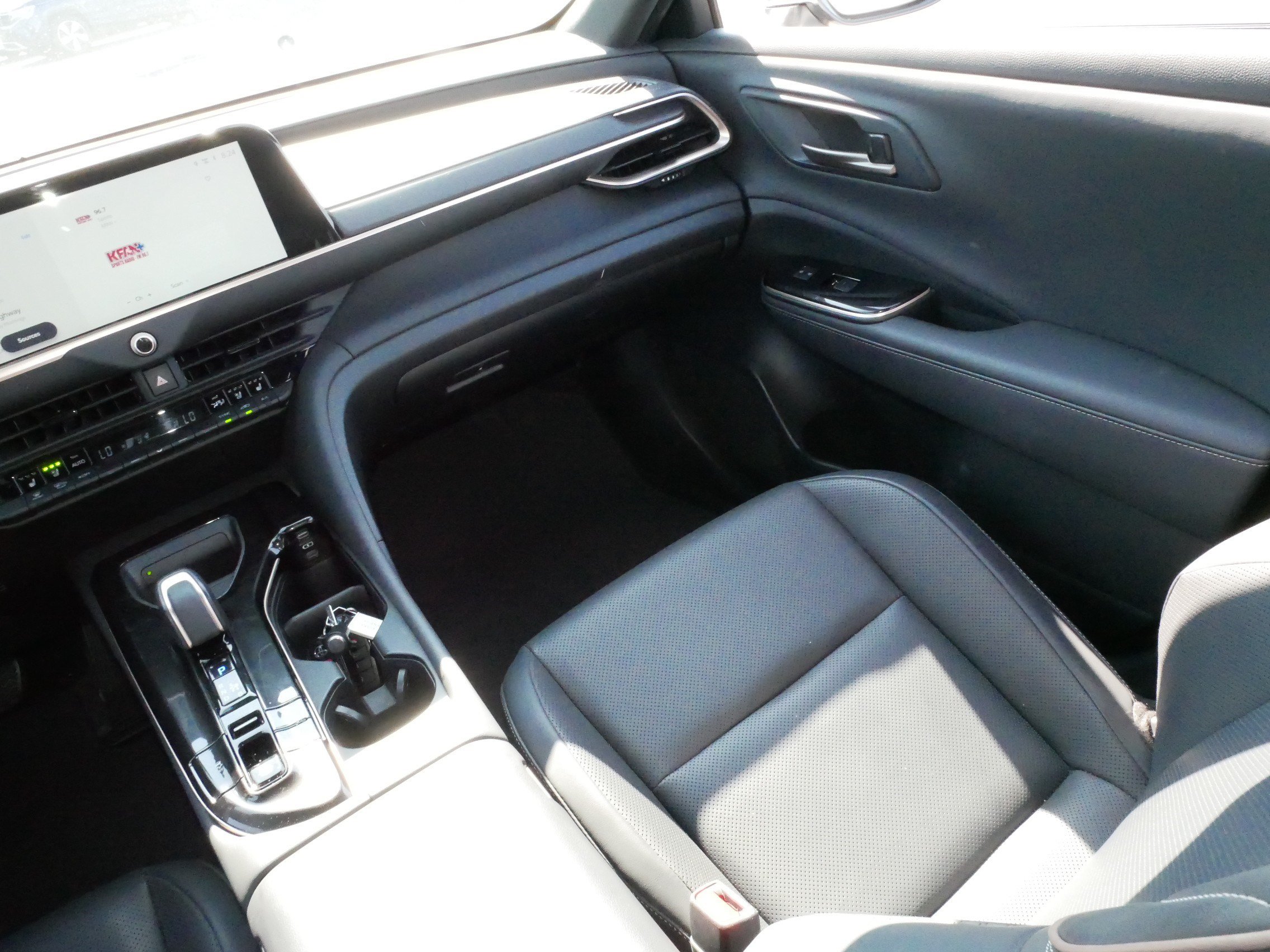 Certified 2026 Toyota Crown AWD/4WD image 11