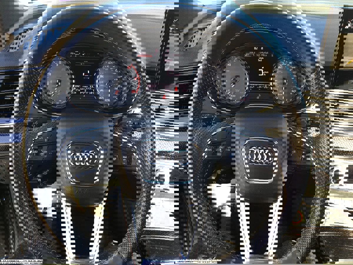 Used 2022 Audi SQ5 Premium image 8