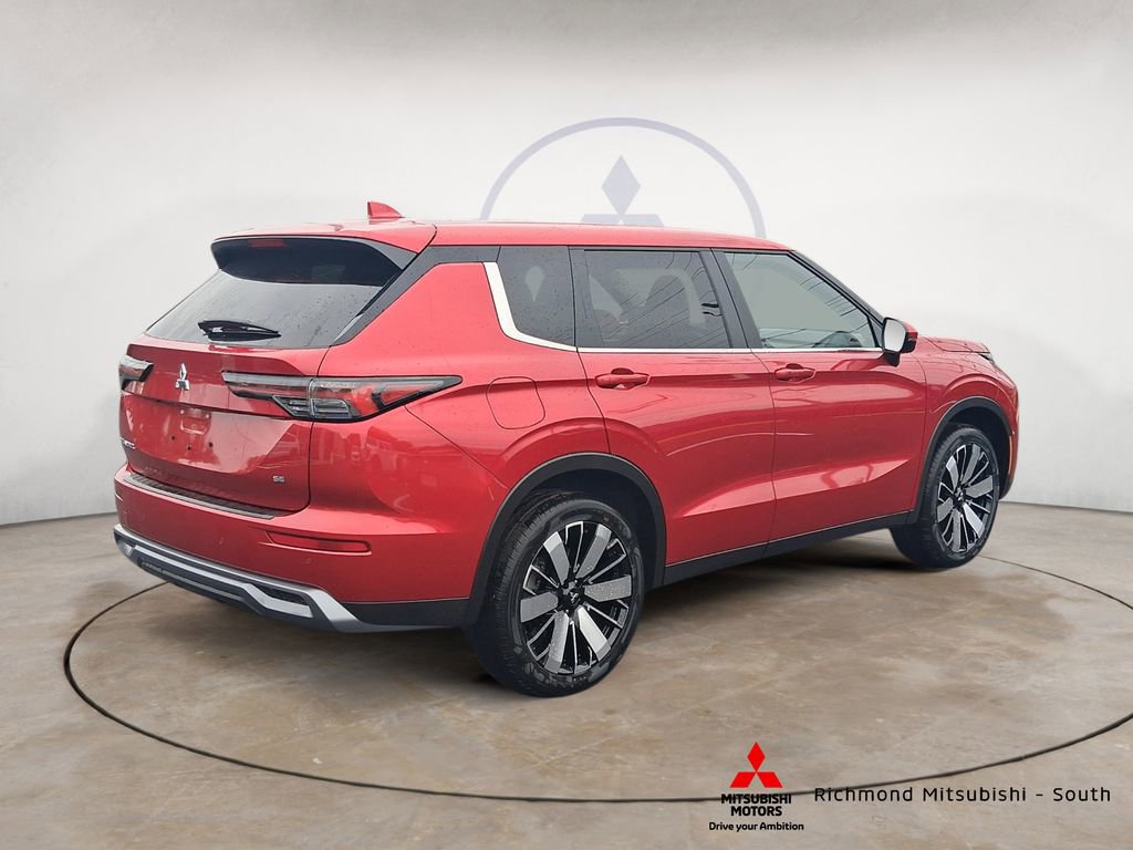 New 2026 Mitsubishi Outlander SE FWD image 3