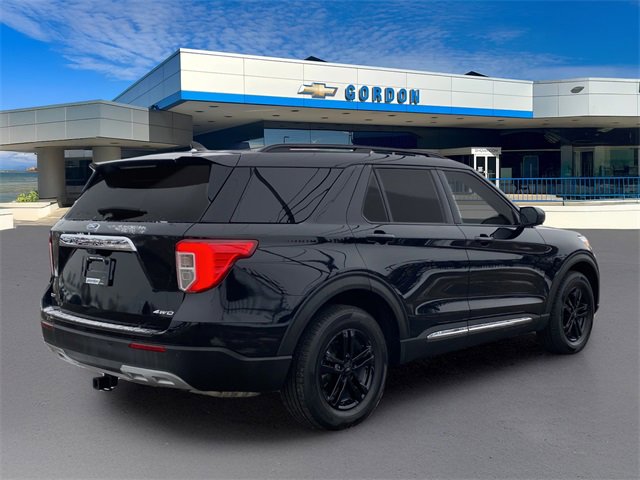 Used 2022 Ford Explorer XLT w/ Equipment Group 202A image 8