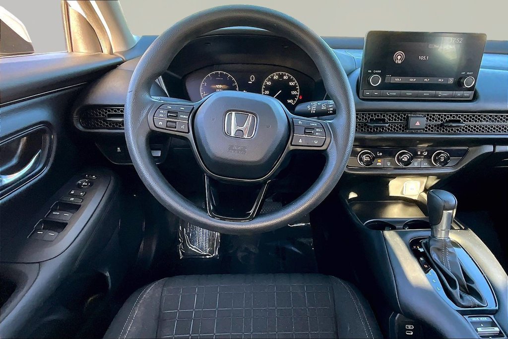 Used 2024 Honda HR-V LX image 9