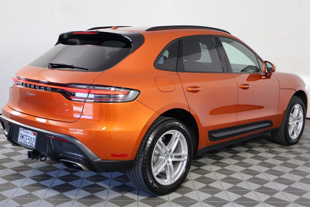 Used 2024 Porsche Macan AWD/4WD image 4