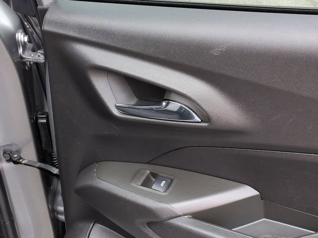 Used 2024 Chevrolet Trax LS FWD image 30