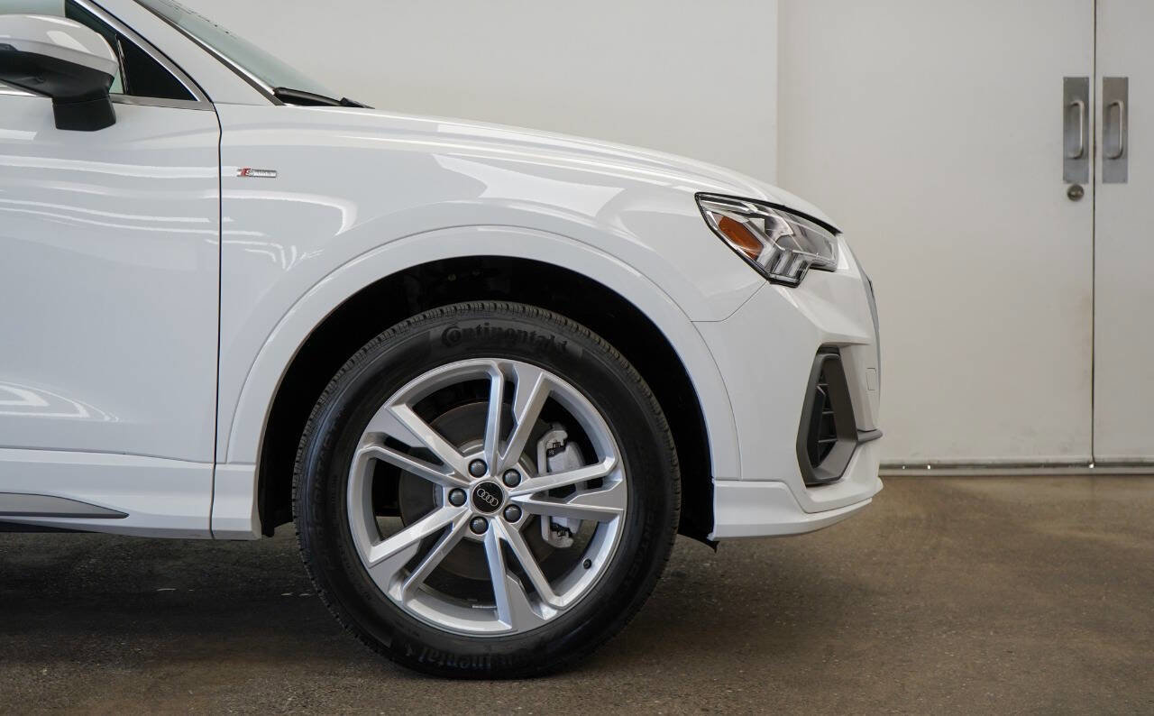 Used 2024 Audi Q3 2.0T Premium Plus w/ Premium Plus Package image 17