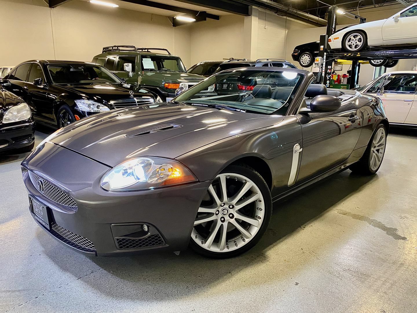 Used 2008 Jaguar XKR R RWD image 2
