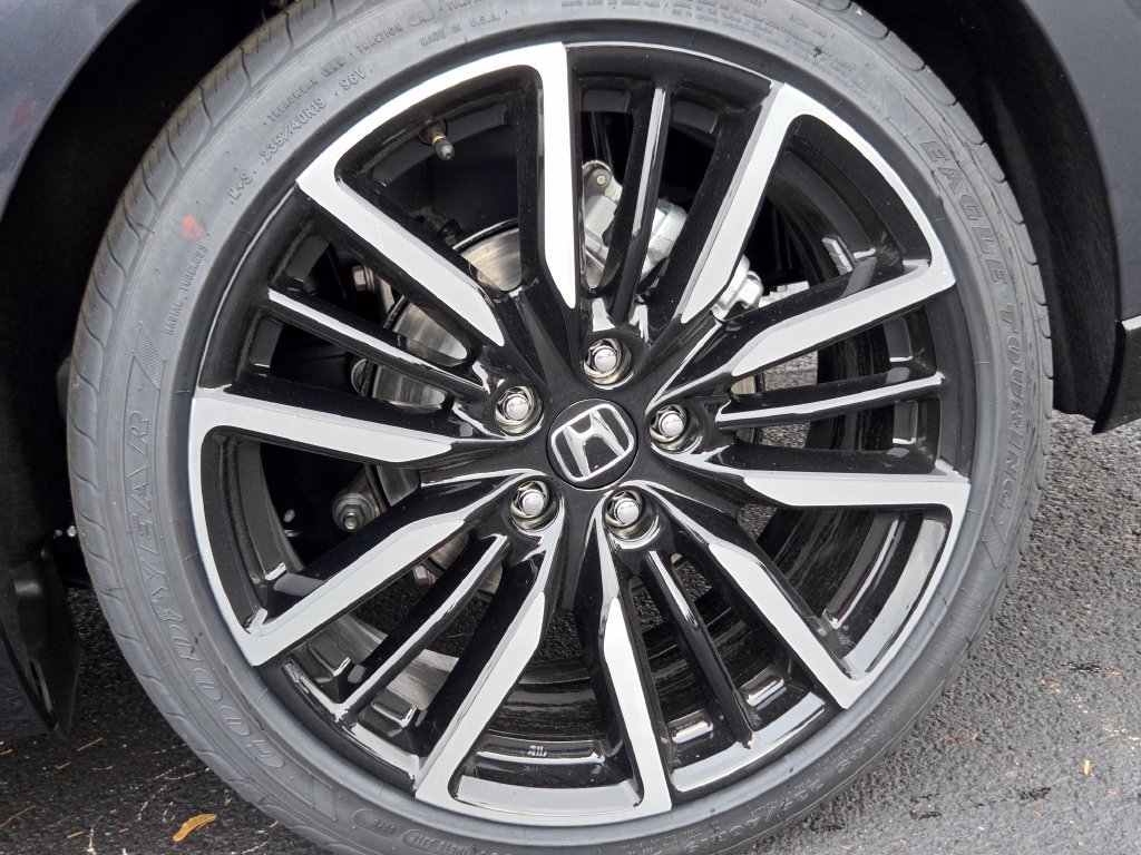 New 2026 Honda Accord Touring image 19