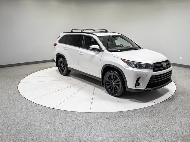 Used 2019 Toyota Highlander SE AWD/4WD image 32