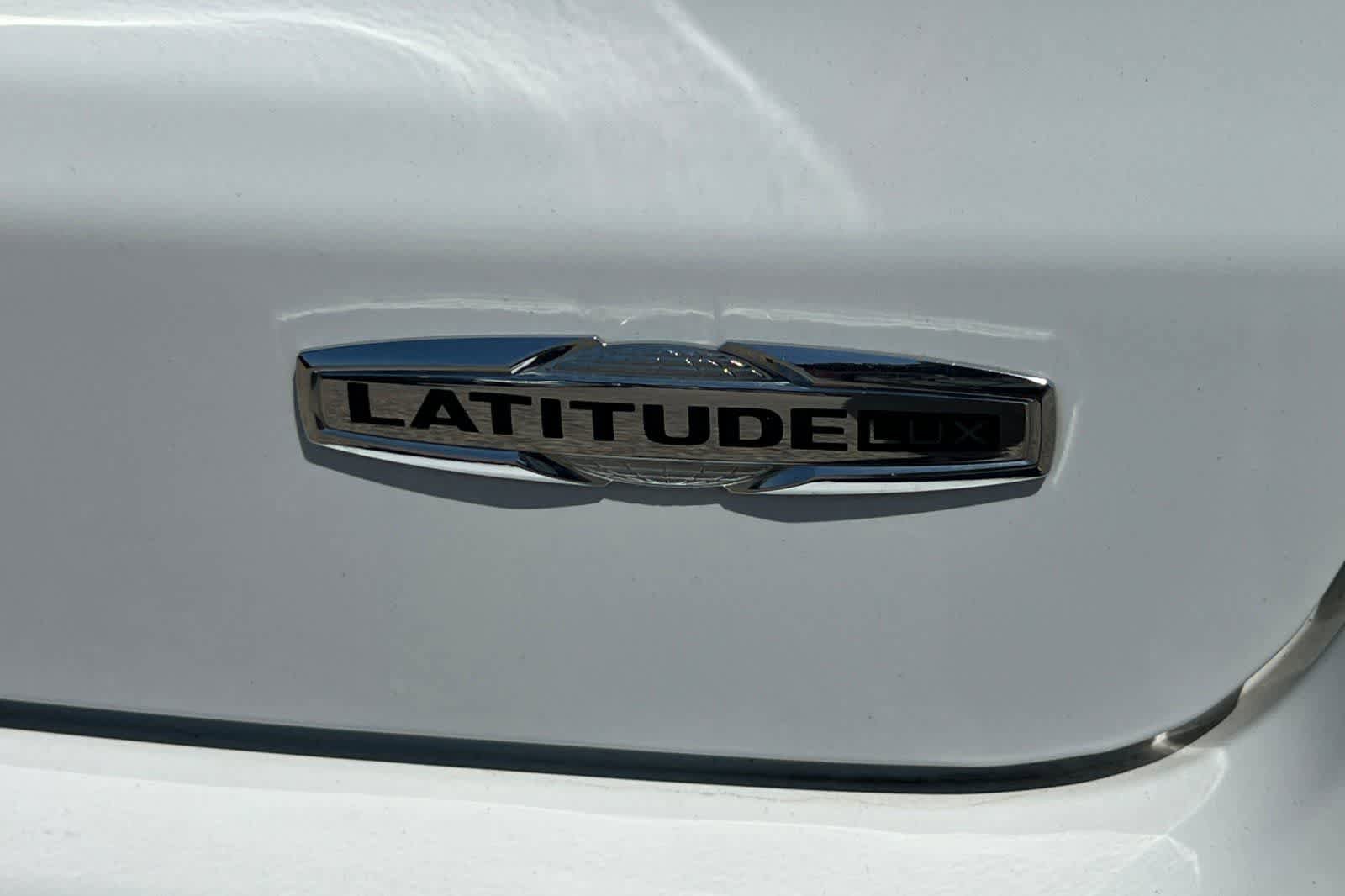 Used 2023 Jeep Compass Latitude AWD/4WD image 13