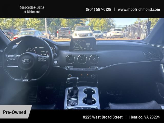 Used 2018 Kia Stinger GT1 AWD/4WD image 17