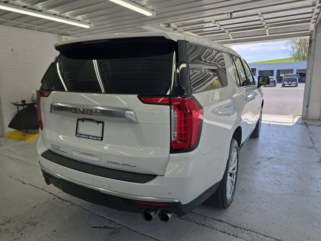 Used 2024 GMC Yukon XL Denali w/ Denali Reserve Package AWD/4WD image 5