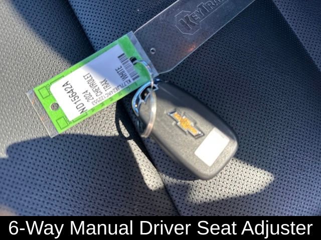 Used 2024 Chevrolet Trax RS w/ Sunroof Package image 29