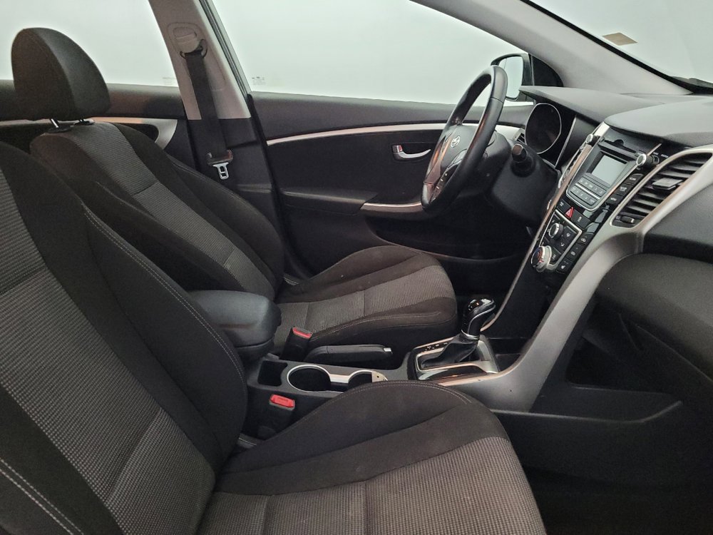 Used 2016 Hyundai Elantra GT w/ Option Group 02 FWD image 21