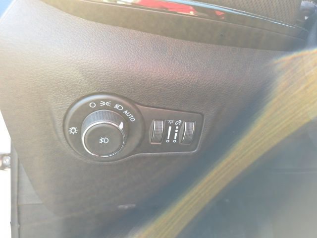 Used 2024 Jeep Compass Trailhawk w/ Trailhawk Elite Group image 10