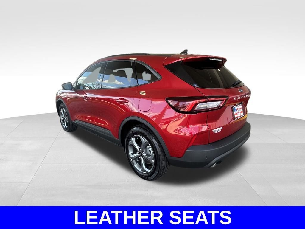 Used 2025 Ford Escape ST-Line w/ Equipment Group 301A image 7