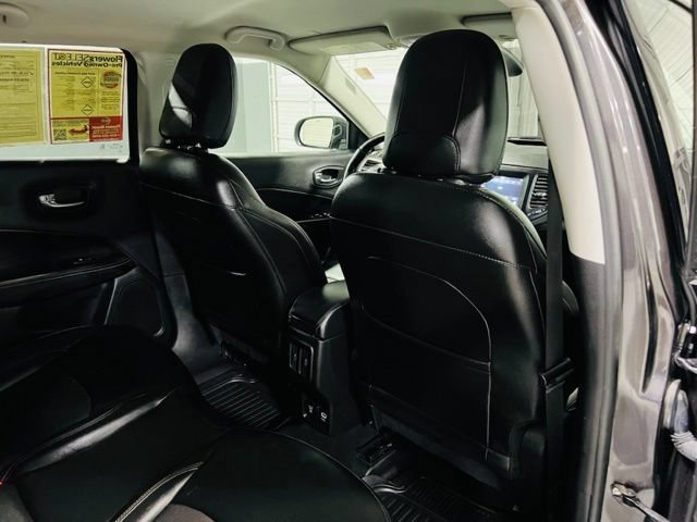 Used 2020 Jeep Compass Latitude w/ Popular Equipment Group AWD/4WD image 29