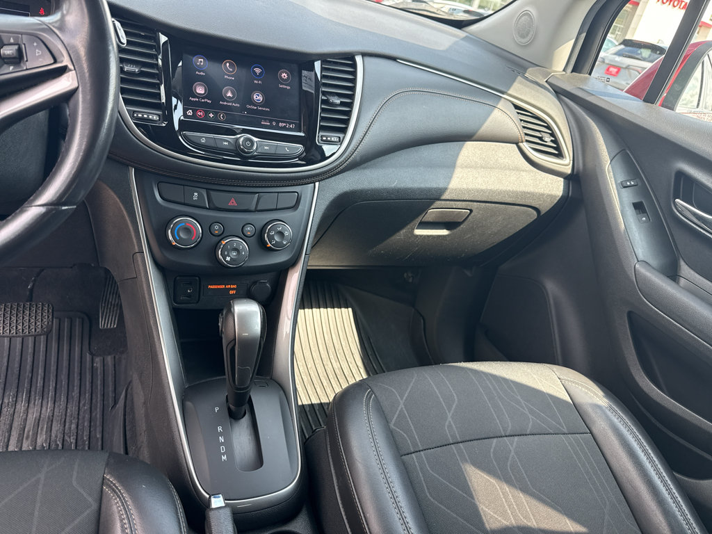 Used 2020 Chevrolet Trax LT w/ Driver Confidence Package FWD image 21