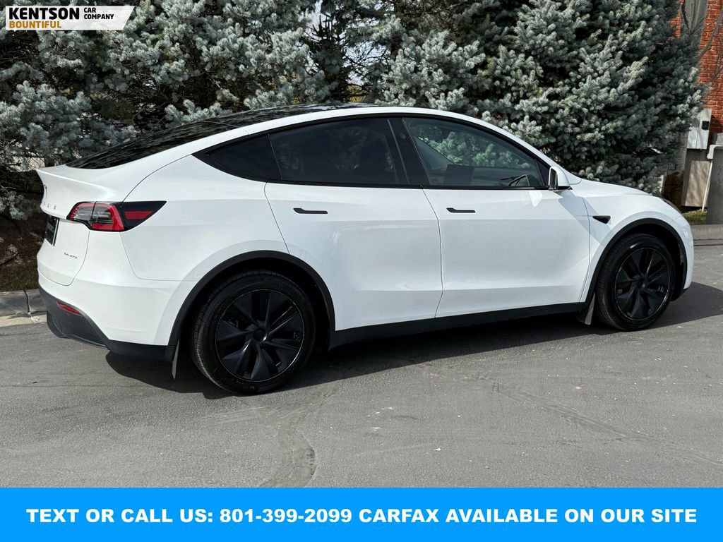 Used 2025 Tesla Model Y Long Range image 9