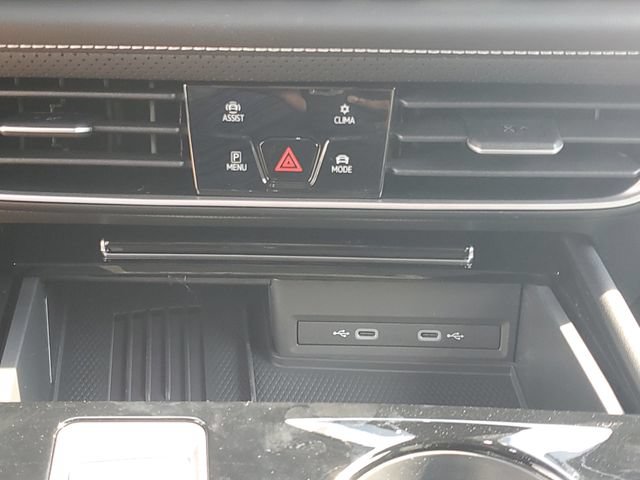 New 2026 Volkswagen Atlas Cross Sport SE AWD/4WD image 25