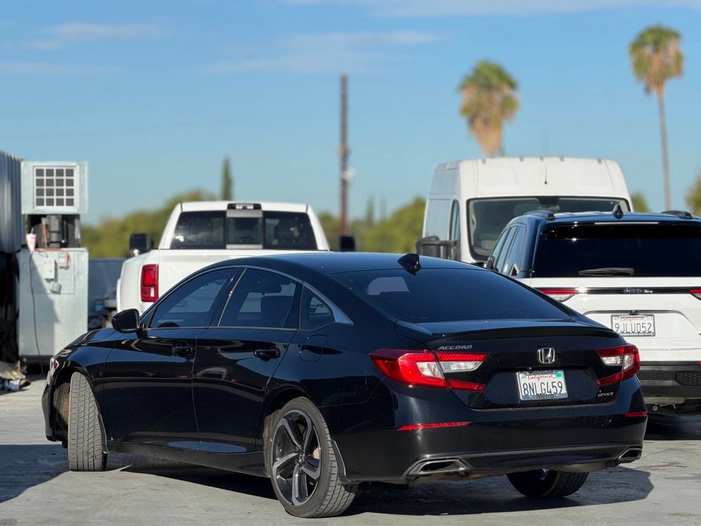 Used 2019 Honda Accord Sport image 2