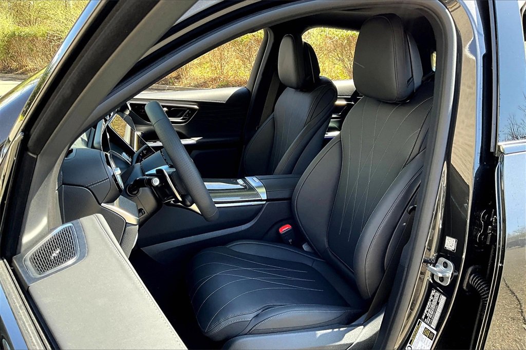 New 2025 Mercedes-Benz GLC 63 AMG S image 9