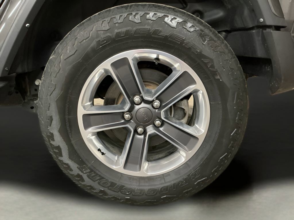 Used 2021 Jeep Wrangler Unlimited Sahara w/ Cold Weather Group image 34