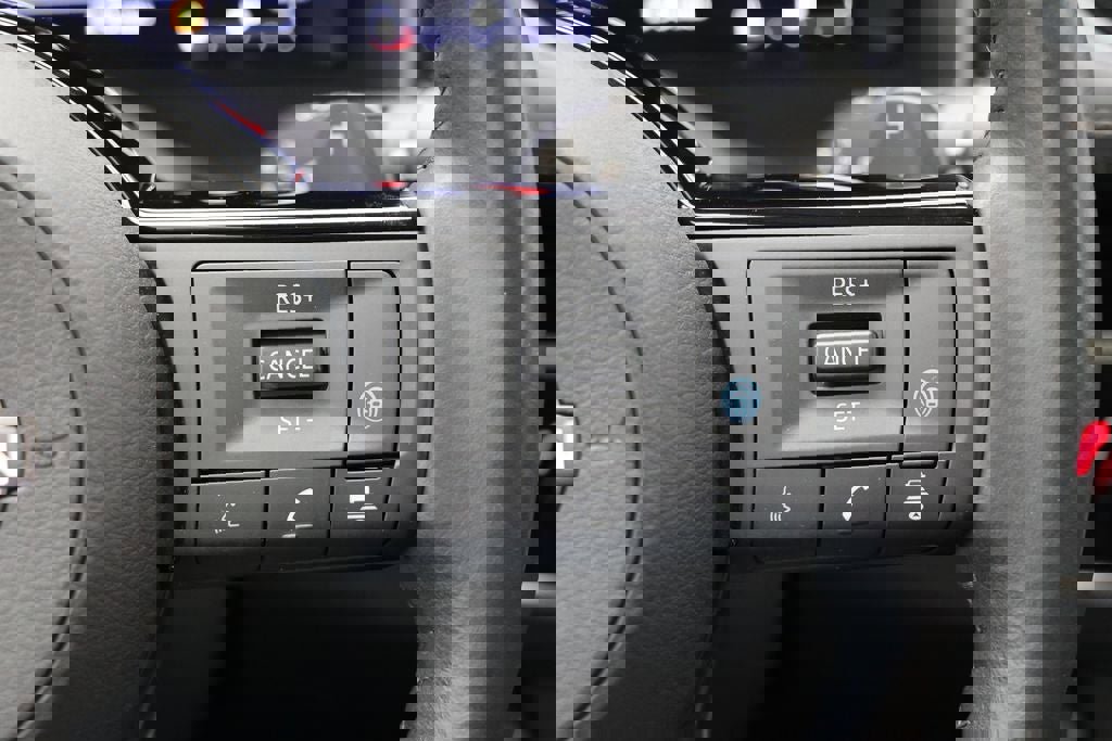 Used 2023 Nissan Rogue Platinum w/ Platinum Premium Package image 22