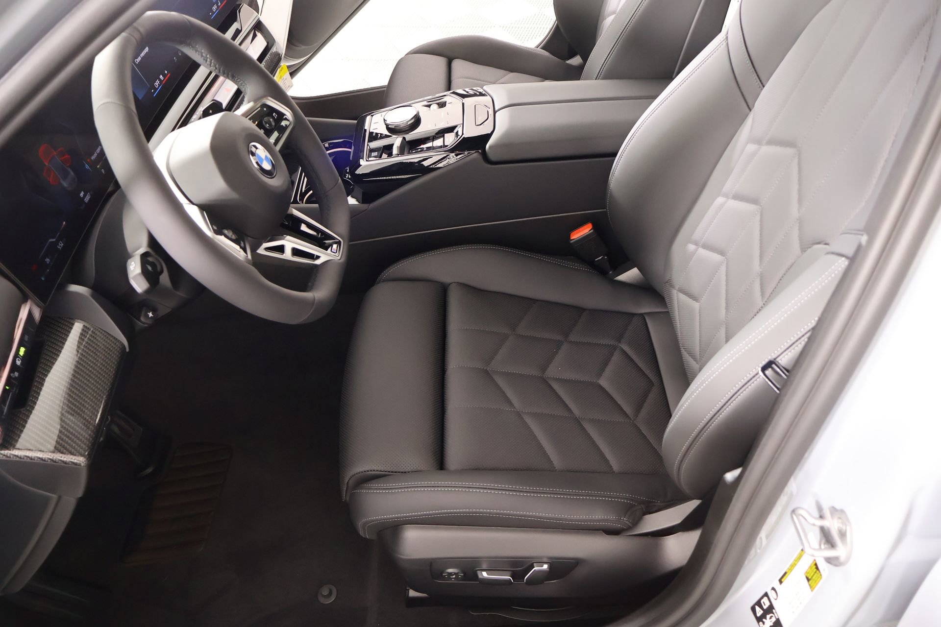 New 2026 BMW 540i xDrive w/ M Sport Package image 11