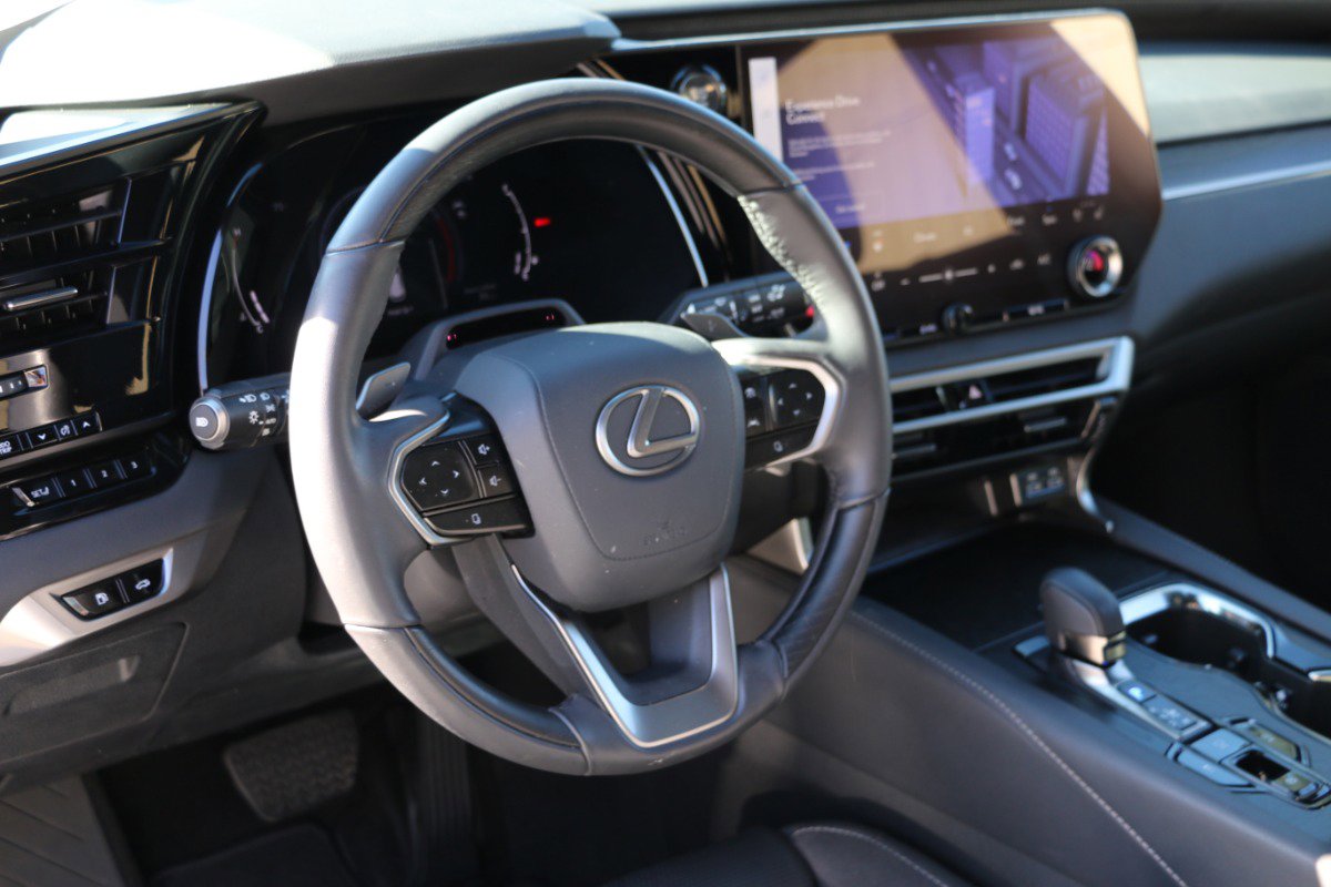 Used 2024 Lexus RX 350 FWD image 18