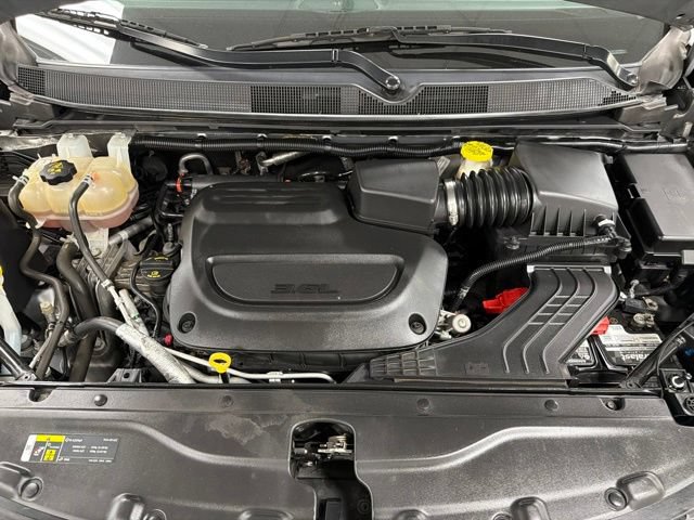 Used 2019 Chrysler Pacifica Touring Plus FWD image 27