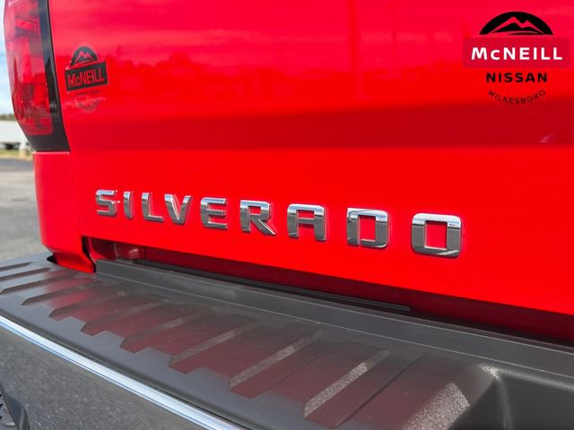 Used 2017 Chevrolet Silverado 1500 LT w/ All Star Edition image 35