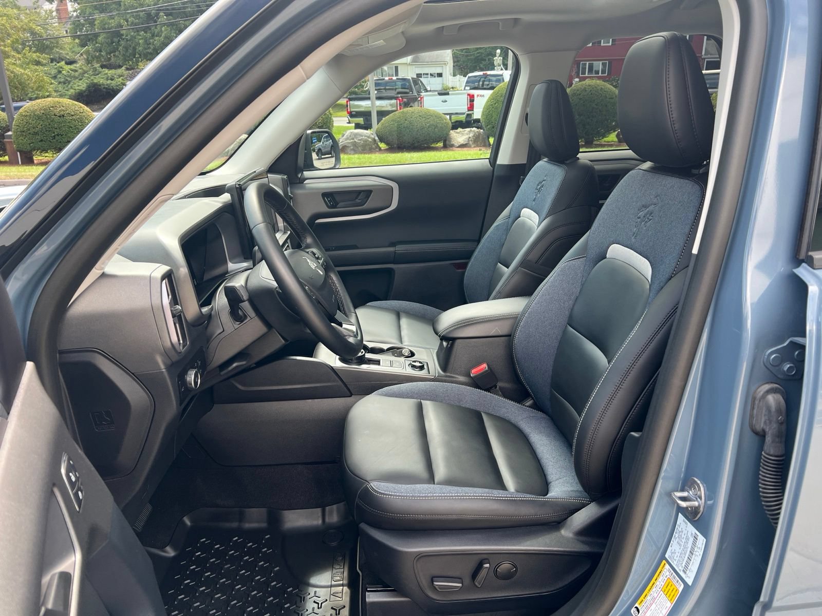Used 2025 Ford Bronco Sport Outer Banks w/ Outer Banks Tech Package+ AWD/4WD image 18