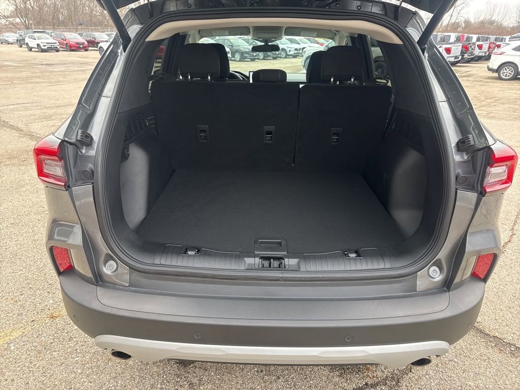 Used 2023 Ford Escape Active w/ Tech Pack #2 AWD/4WD image 21