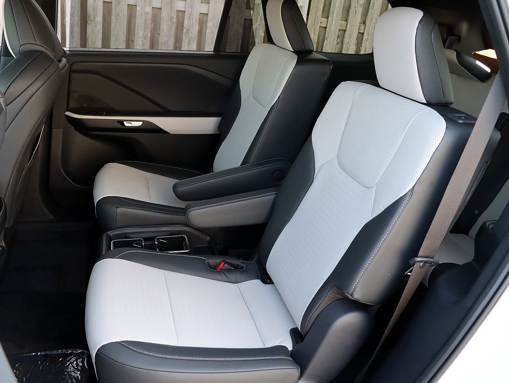 New 2026 Lexus TX 500h AWD image 15