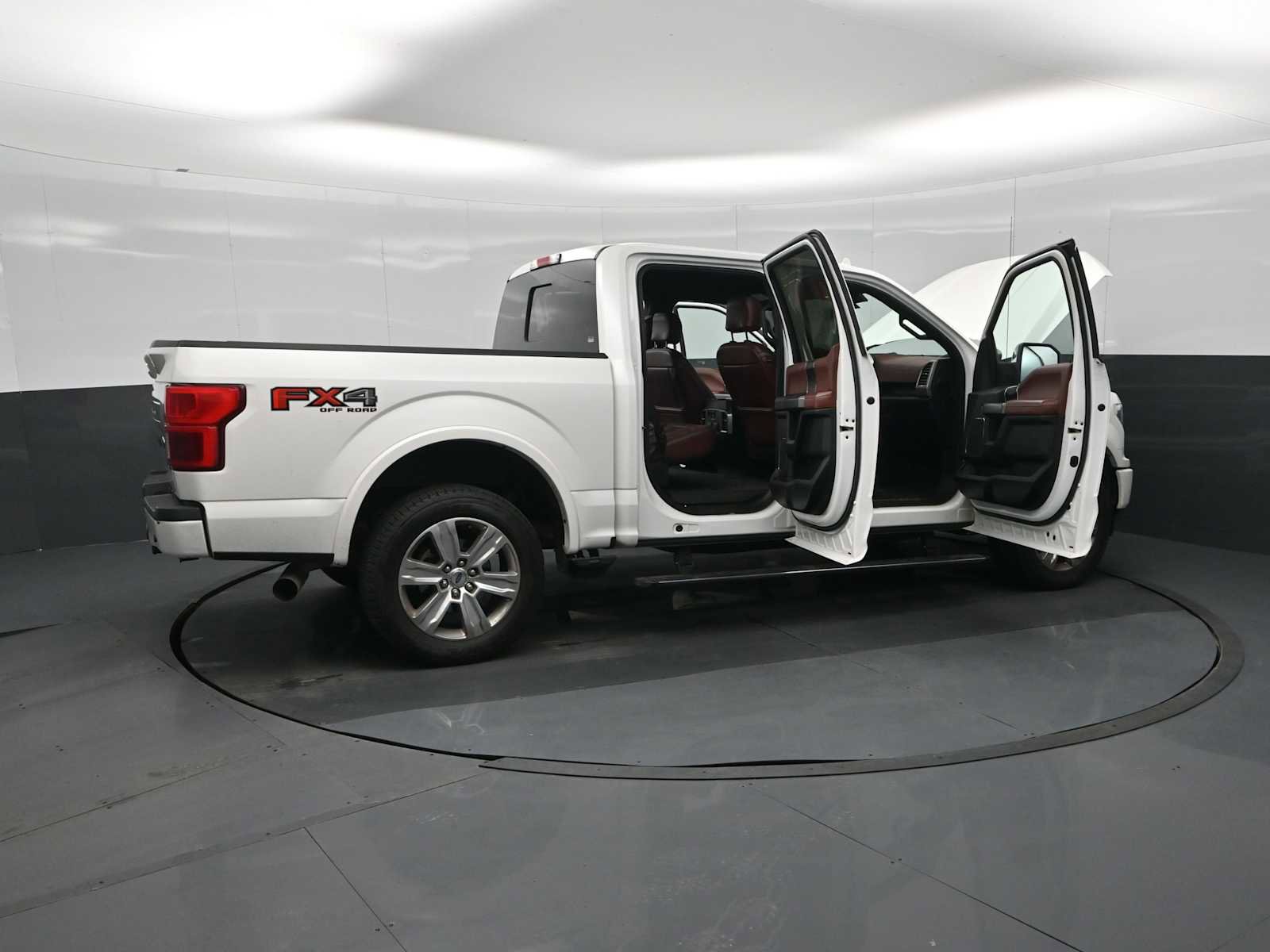 Used 2020 Ford F150 Platinum w/ Equipment Group 701A Luxury image 37