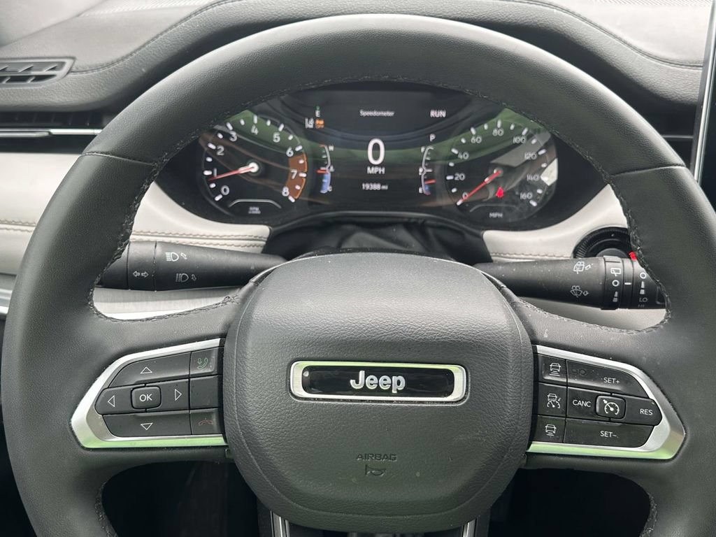 Used 2024 Jeep Compass Limited AWD/4WD image 21
