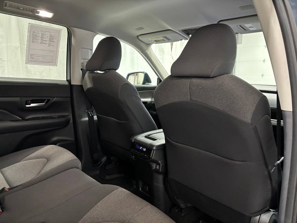 Used 2026 Toyota Grand Highlander AWD image 59