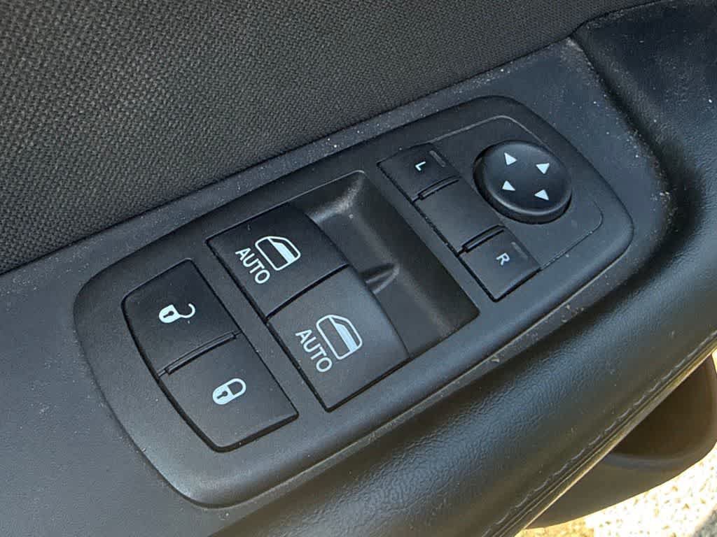 Used 2022 Dodge Challenger R/T Scat Pack RWD image 14
