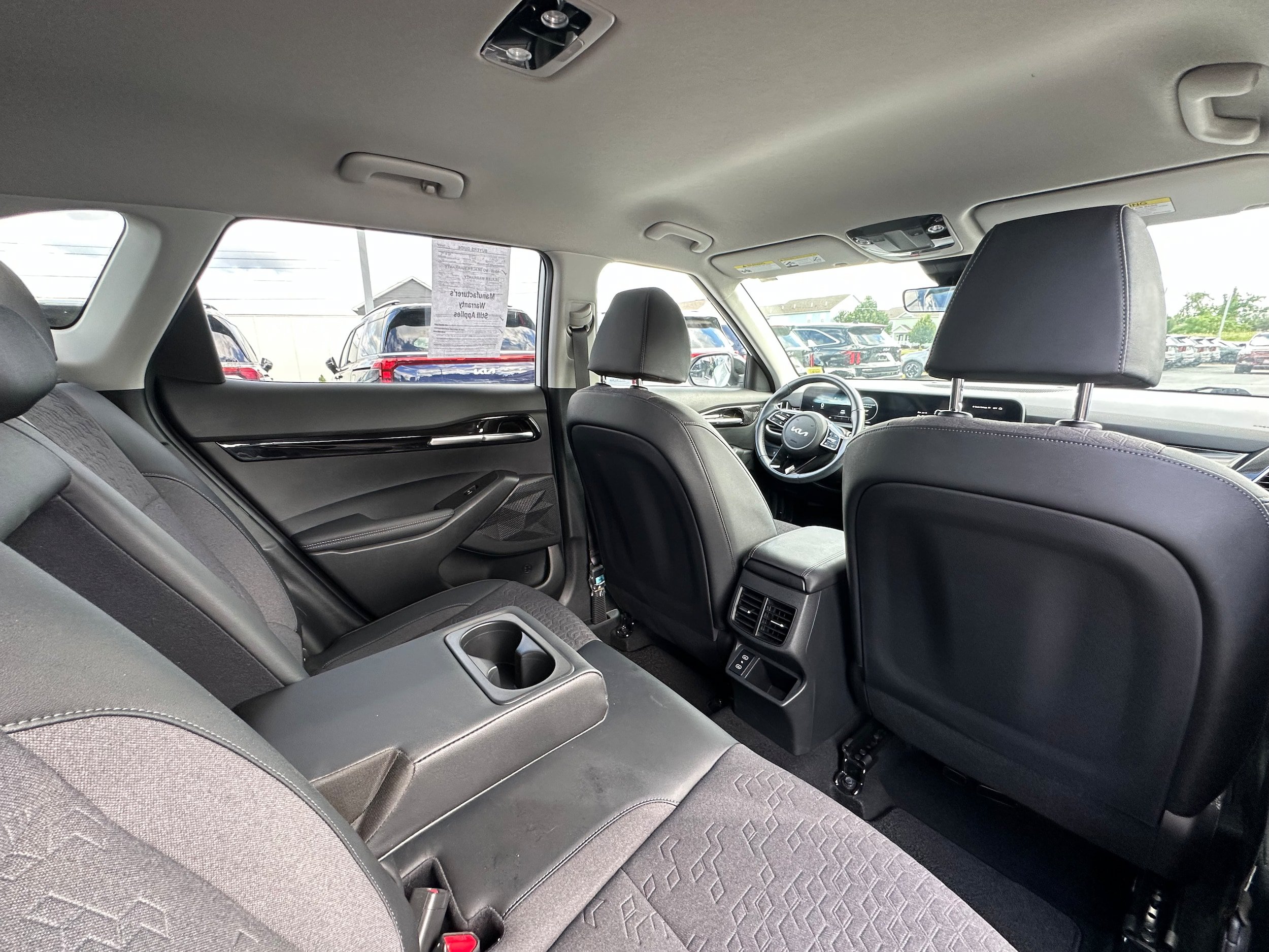 Used 2024 Kia Seltos S AWD/4WD image 13
