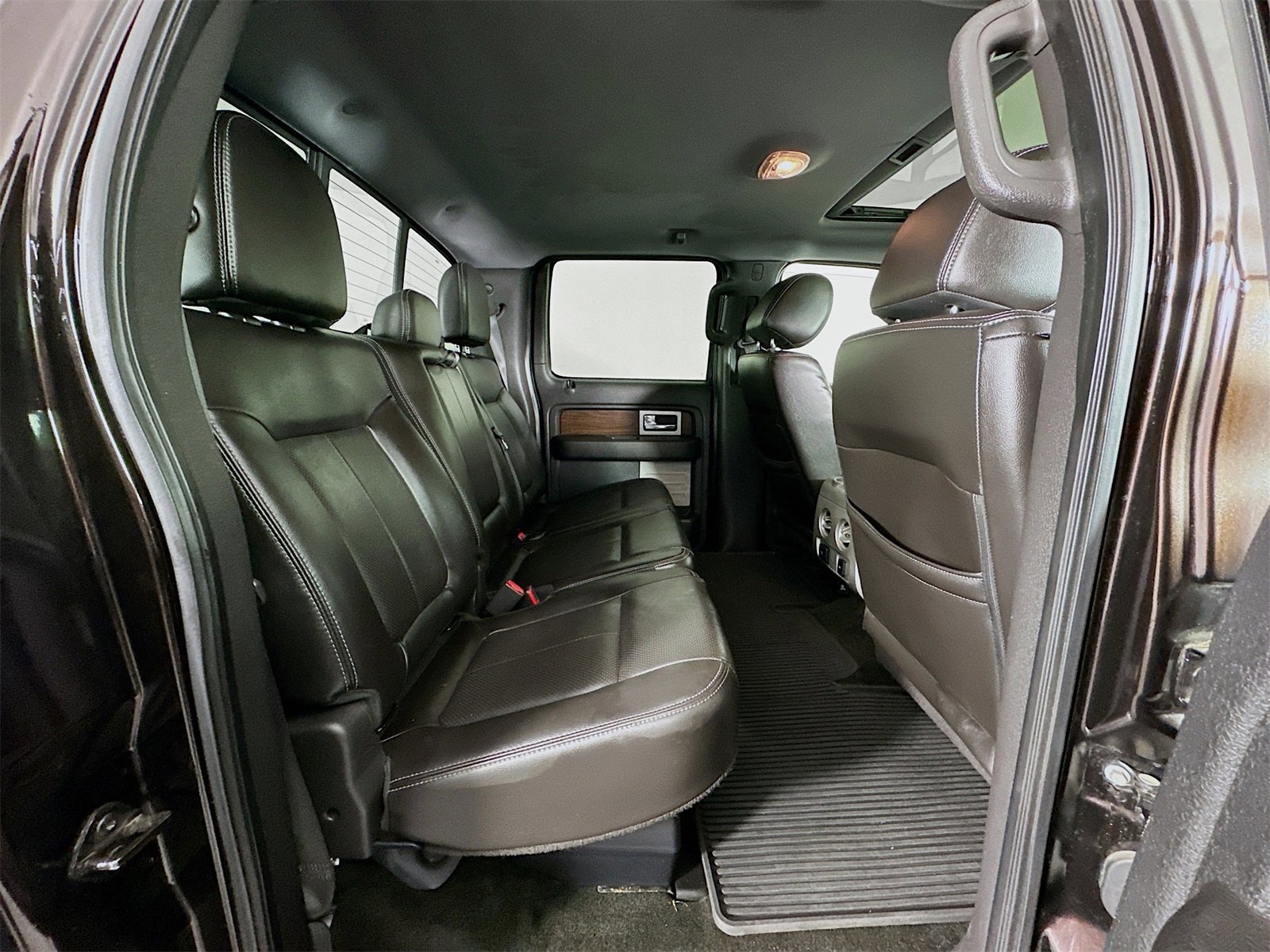 Used 2014 Ford F150 Lariat w/ Equipment Group 502A Luxury image 29